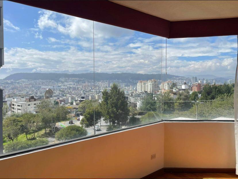 Departamento de venta en sector Quito Tenis