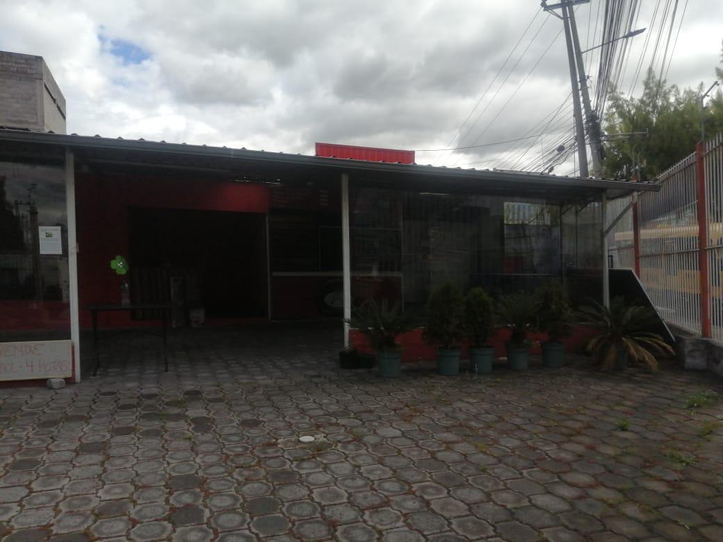 Quitumbe, Galpón en  Renta, 650m2, 2 Ambientes, 2 Oficinas.