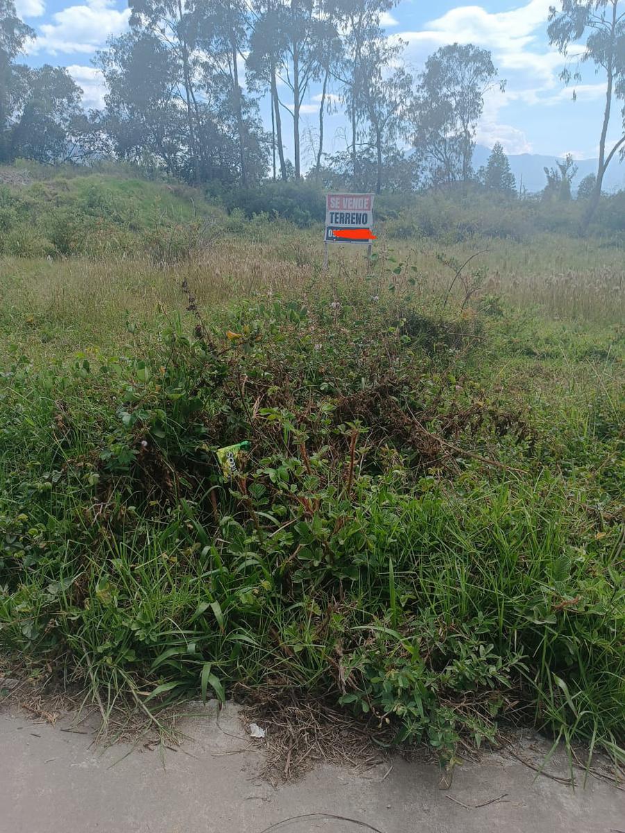 Terreno en la urbanizacion Ecovida Sector Santa Lucia del Retorno a media cuadra del  Polideportivo