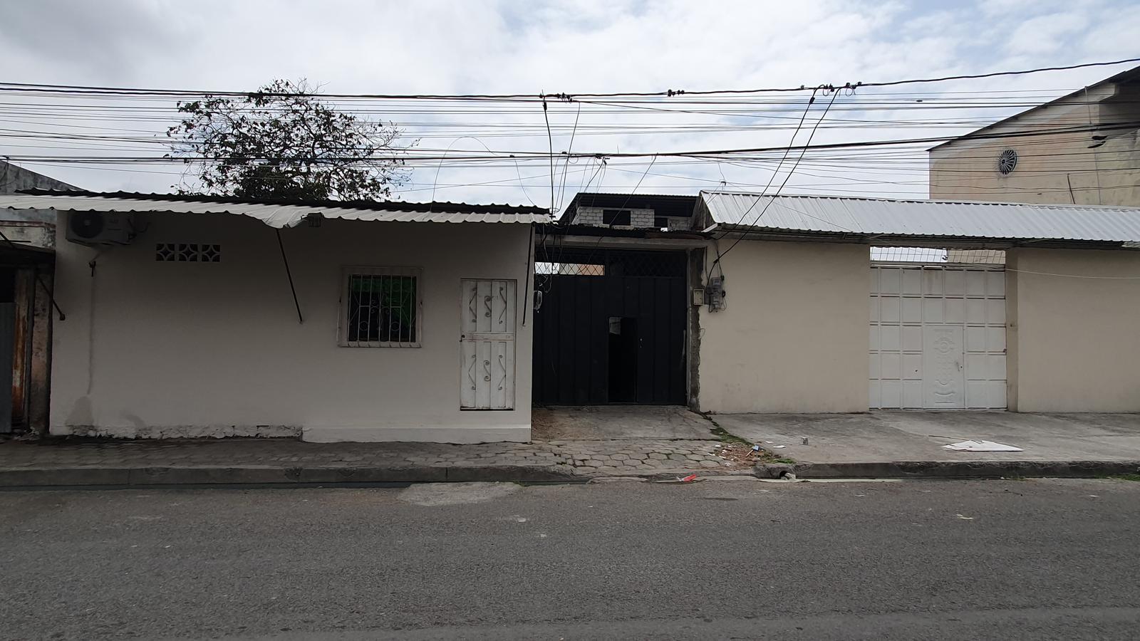 Venta de Casa  Rentera  en  Urb. Alberto Maldonado, Durán. (LC)