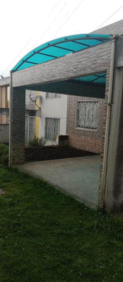 VENDO CASA AMPLIA EN LOS ROBLES SECTOR GUAMANI