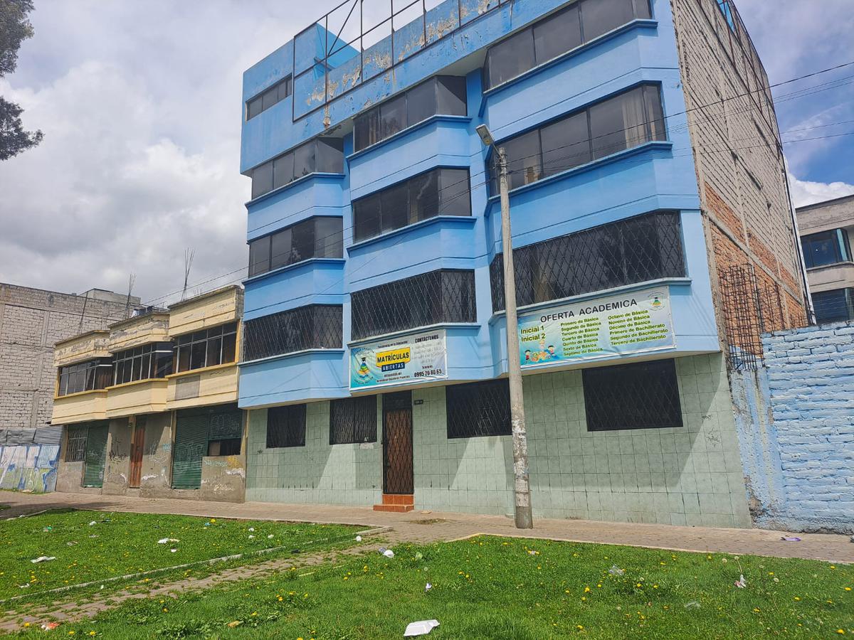 El Conde, Edificio Comercial, 800 m2, 19 ambientes, 8 baños, 10 parqueaderos