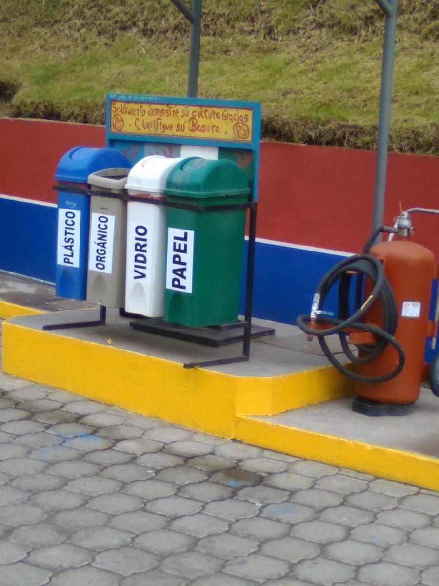 VENDO GASOLINERA  PETRO ECUADOR  EN ALAUSI