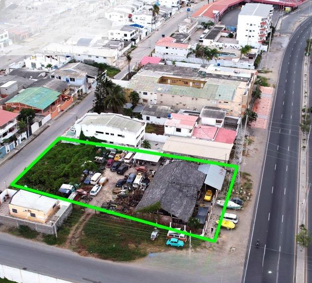 Venta de terreno en Salinas, 1.536 m2 diagonal a Supermaxi