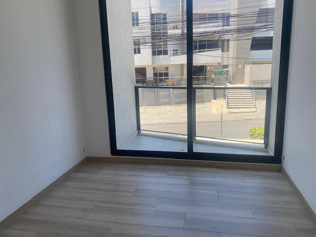 Departamento en renta 2 dormitorios y estudio con terraza Tumbaco Ventura mall