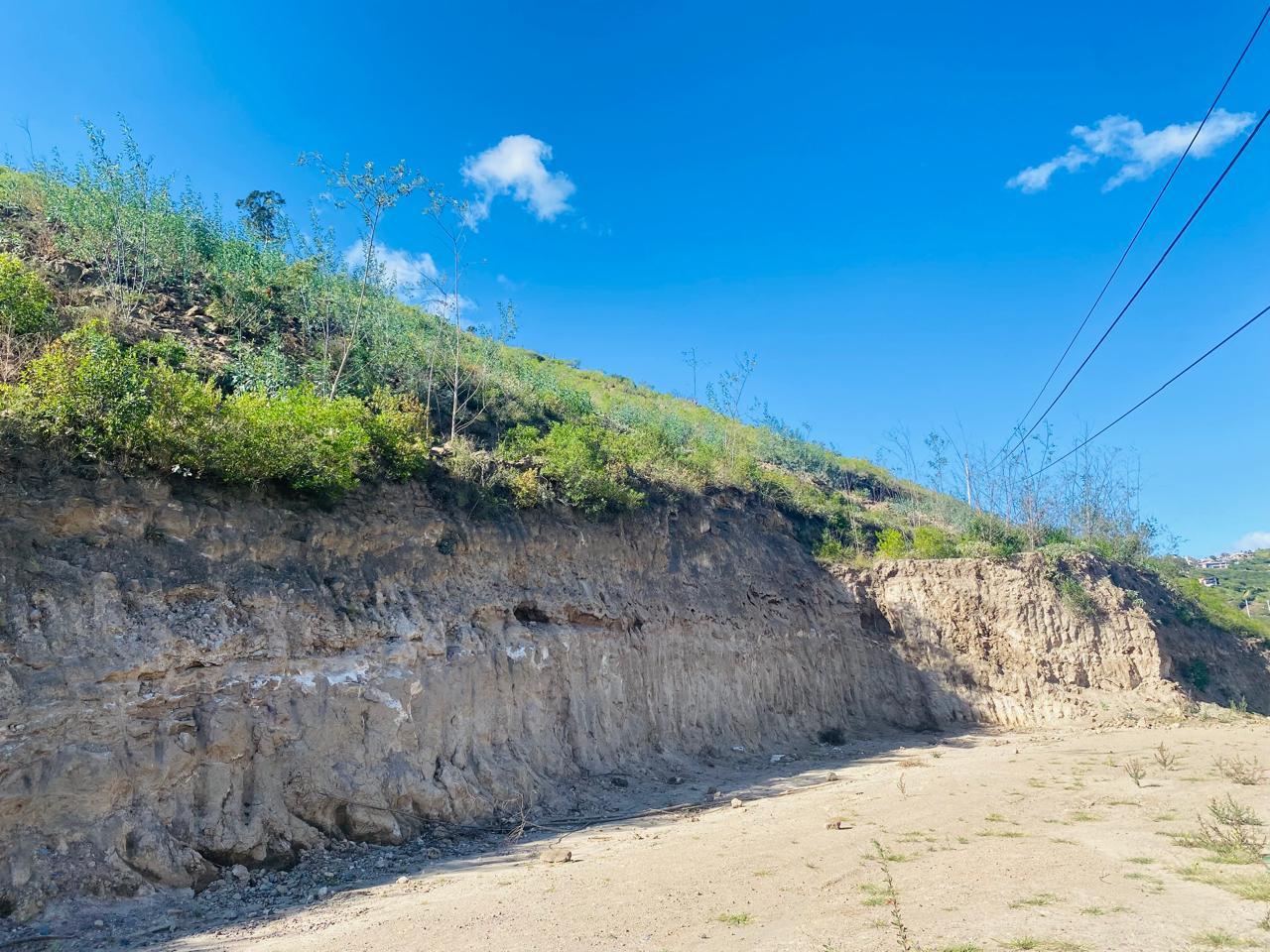 Vendo Terreno de Oportunidad en Priorato Vista Yahuarcocha