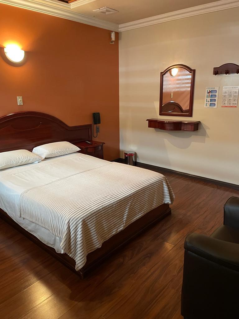 MOTEL RENTABLE EN CUENCA