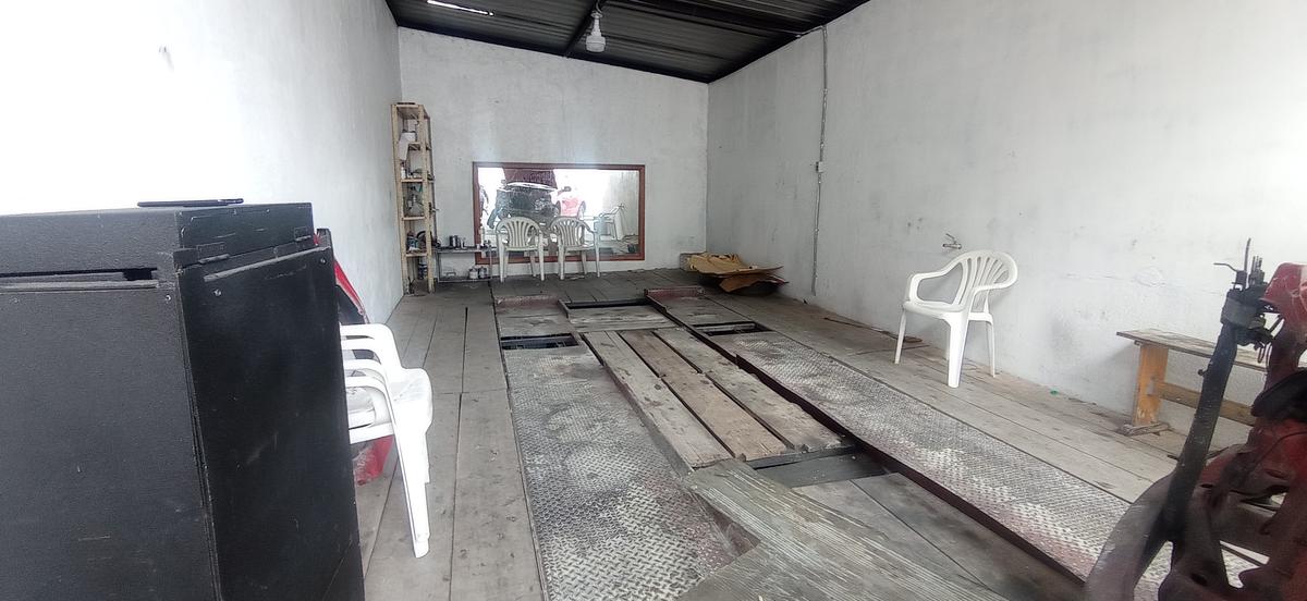 Renta, lavadora lubricadora y mecánica 660 m2, Nueva Aurora, Sur de Quito