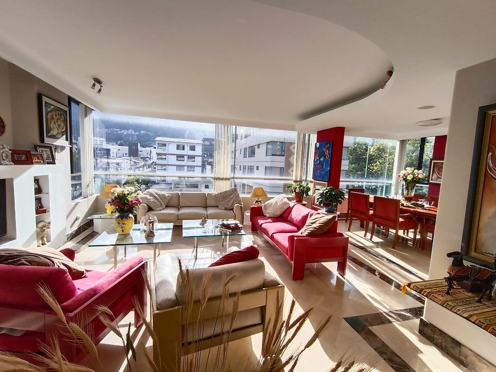 Departamento en venta de 3 dormitorios en Quito, sector Cinemark