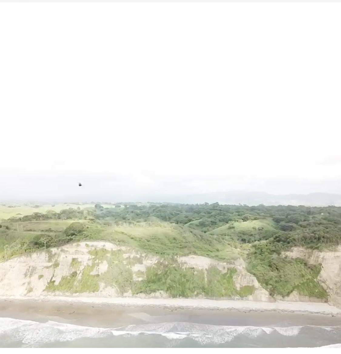 Terreno de venta en Cojimies.  vista, 100 m de frente al mar