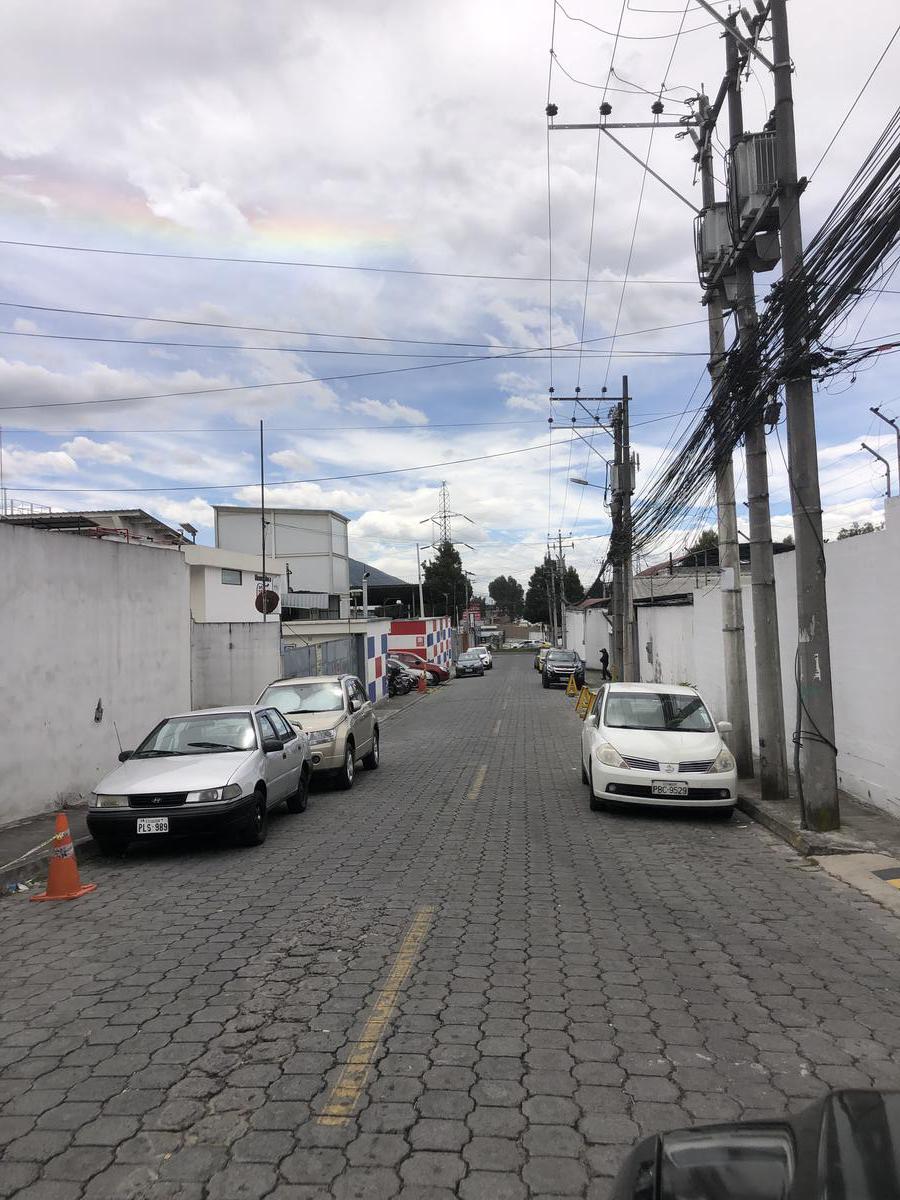 Galpónes de venta en Las Higueras y Eloy Alfaro