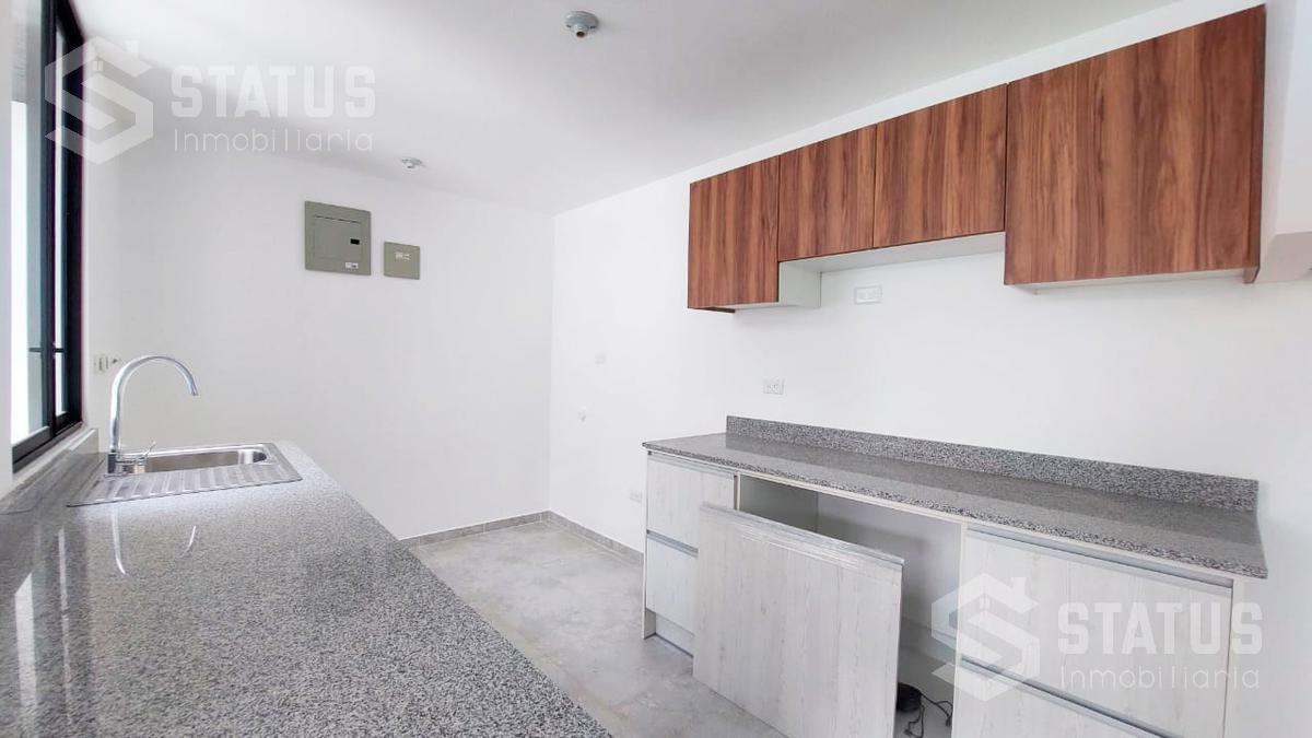 Rento casa a estrenar en conjunto 92 m, 3 Dorm., 1 garaje, sector Conocoto – Los Chillos $400
