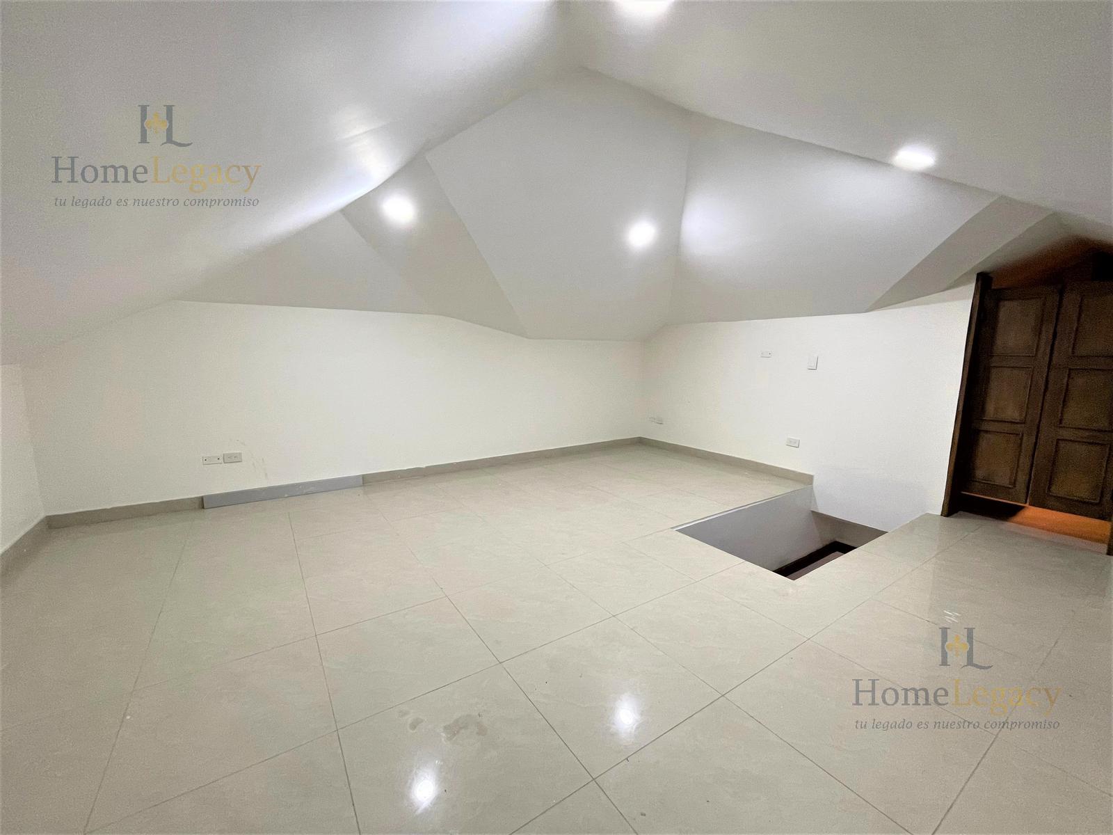 Venta de Casa en Samborondón Laguna del Sol AM