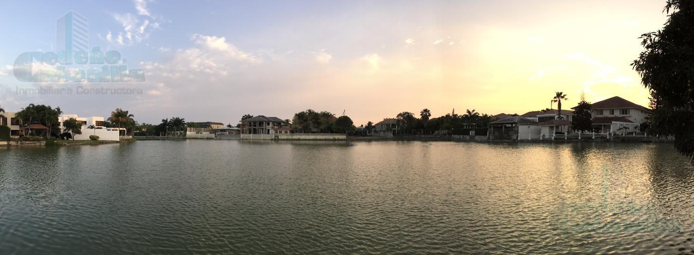 VENTA DE TERRENO FRENTE A LAGO VIA SAMBORONDÓN