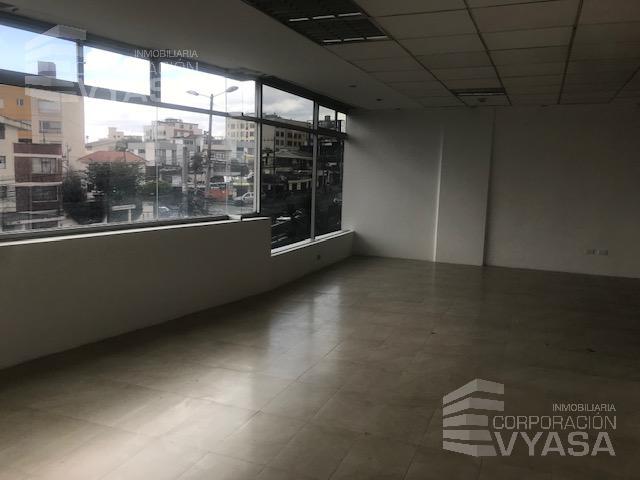 Carolina - Av. Atahualpa, Oficina de venta 70m2