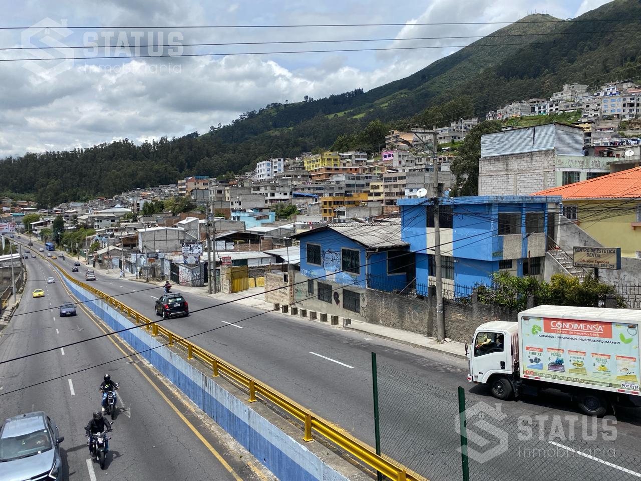 ¡De oportunidad! Vendo casa rentera con Terreno de 514m, sector Las Casas – Quito Norte, $139.000