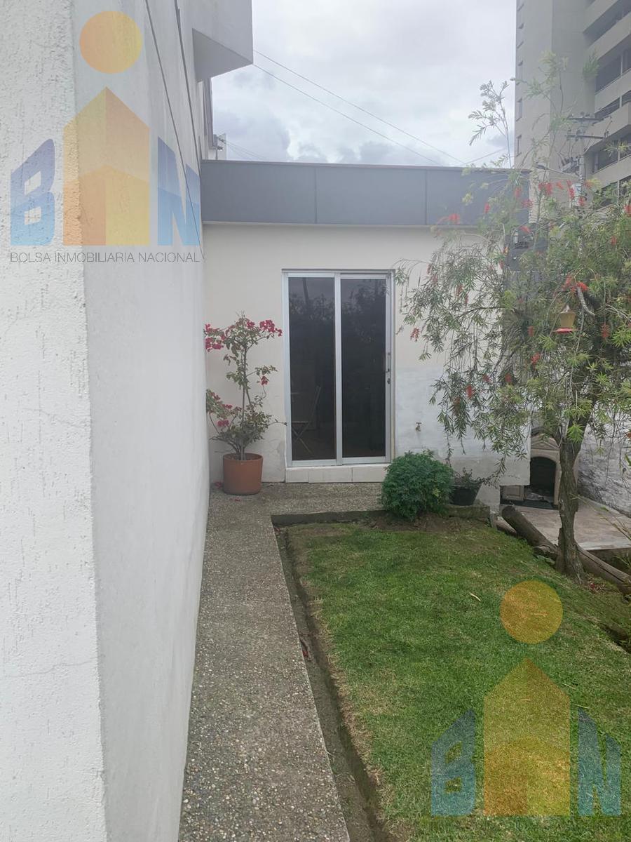 Casa en  conjunto habitacional sector Pinar Alto