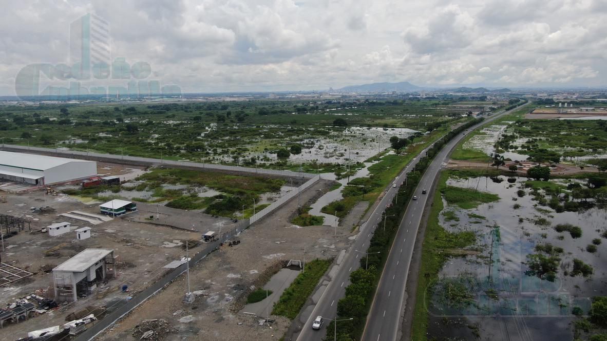 VENTA DE TERRENO CON EXCELENTE FRENTE SOBRE  LA VIA DURAN BOLICHE