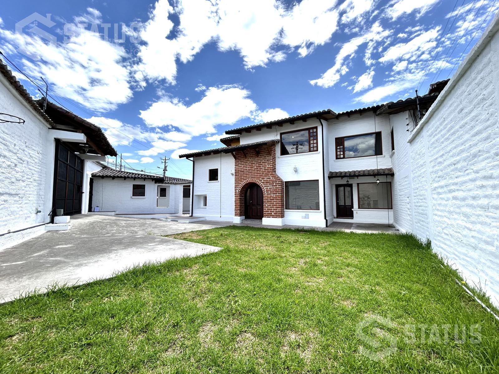 Se vende casa Independiente, terreno 1026 m, 3 Dorm., 3 Garajes, sector La Armenia II, $250.000
