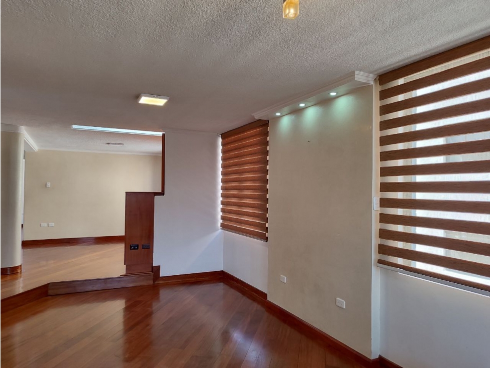 Vendo un departamento, 2 habitaciones, como nuevo con terraza privada