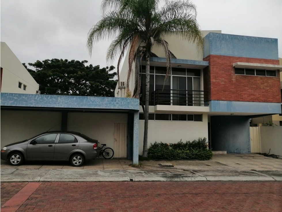 Casa En Venta En Urbanización Belo Horizonte, Vía a la Costa