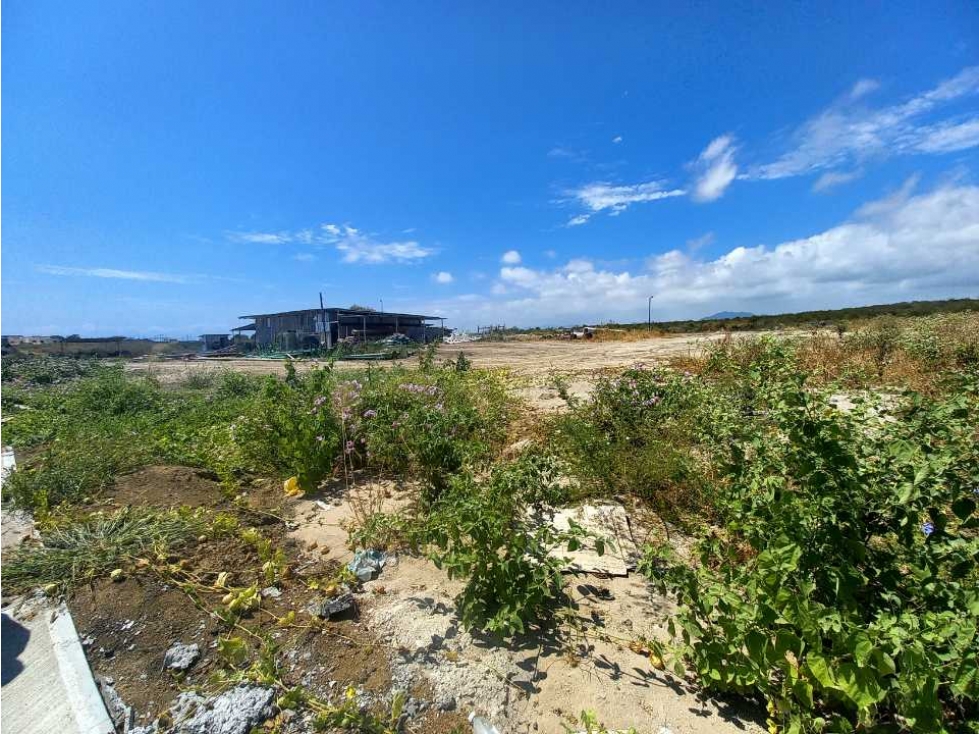 Terreno de venta en Manta sector sur cerca a la playa